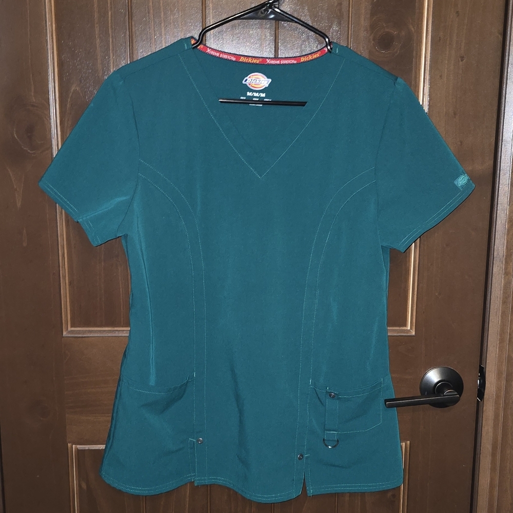 Dickies Xtreme Stretch Hunter Green Women Scrub Top